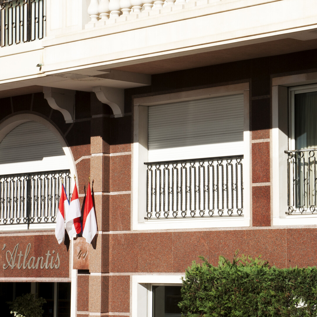 Cantina - La Rousse / Quartiere St Roman