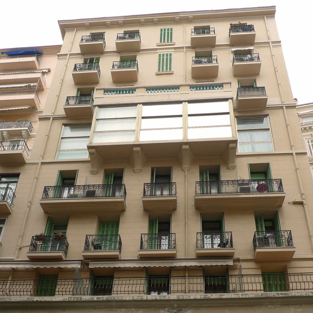 AMBASCIATORE - UFFICIO