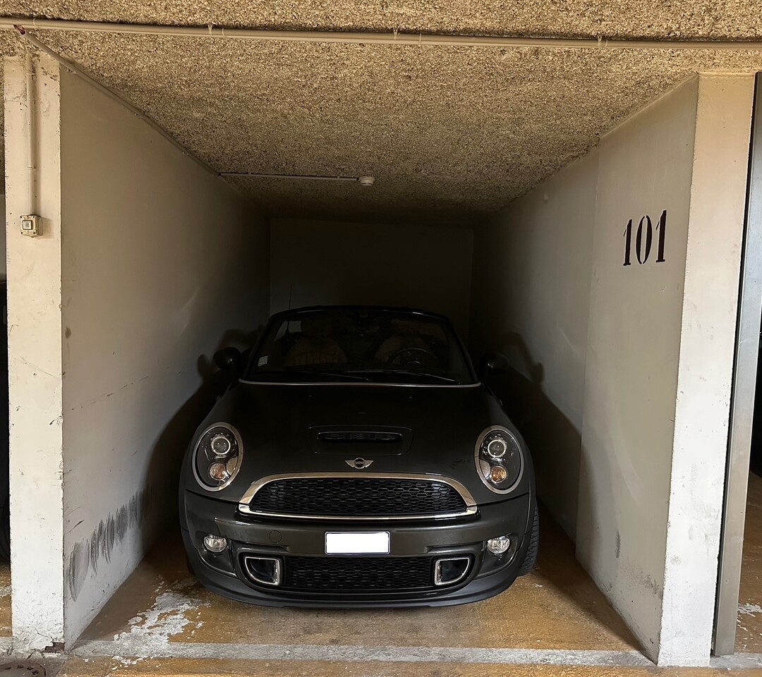 PARCHEGGIO DEGLI ACANTHI IN VENDITA