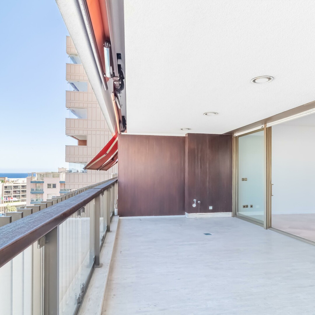 Trilocale ristrutturato nel Carré d'or