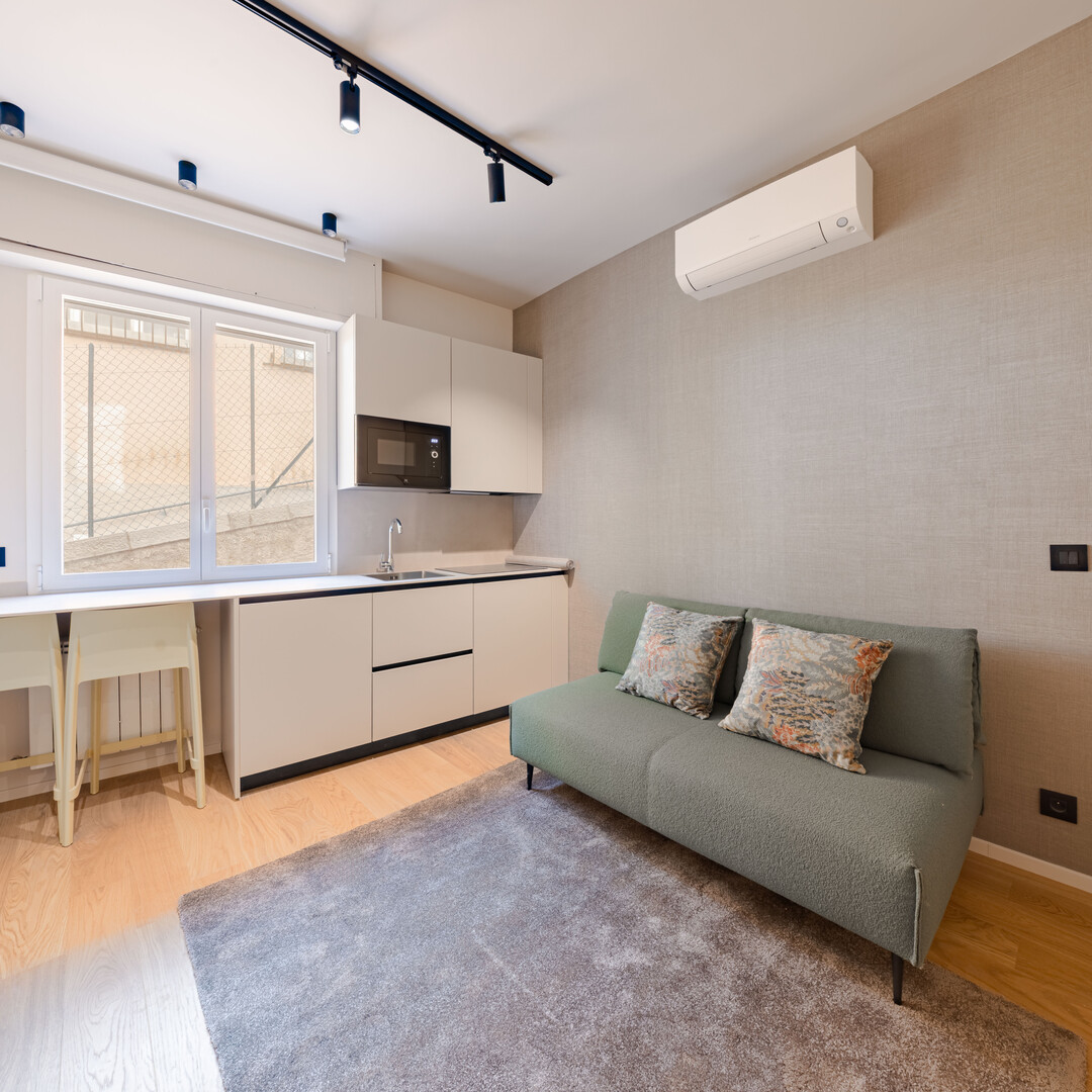 BILOCALE RISTRUTTURATO E ARREDATO