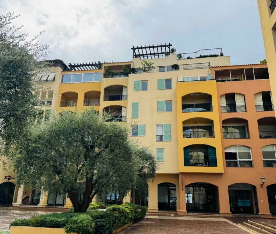 LOCALE IN VENDITA - BOTTICELLI