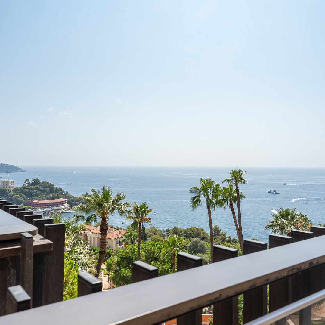 Un appartamento con 3 camere da letto con splendida vista sul mare!