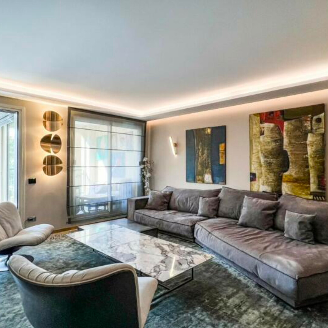 Appartamento ristrutturato con 4 camere da letto e vista mare