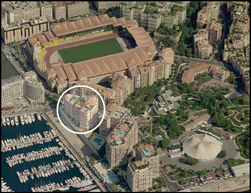 Sole Agent – High-end renovated luxury apartment with sea view